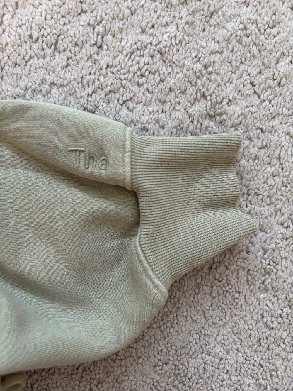 Aritzia TNA CozyAF Fleece Cropped Hoodie Pullover Sage Small - Picture 3 of 4